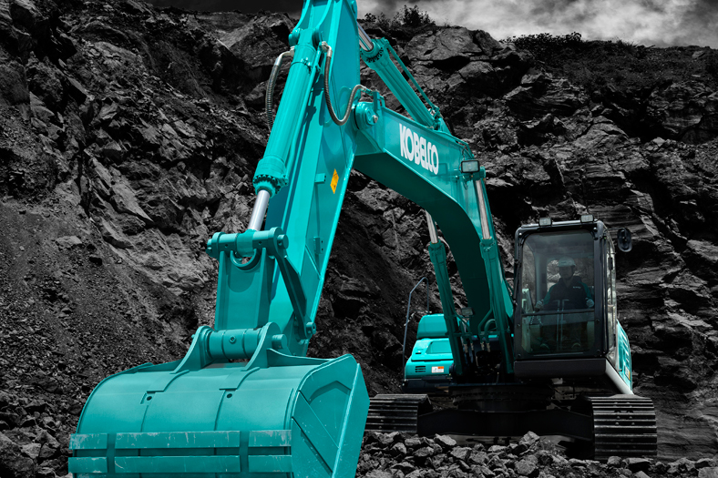 KOBELCO unveils ‘toughest’ mining excavator