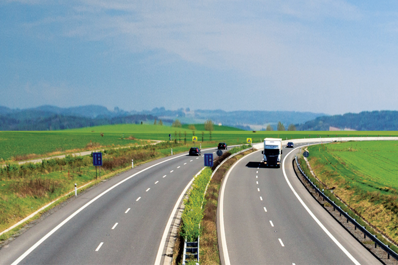 India’s first longest white topped road gets Recron Reinforcement