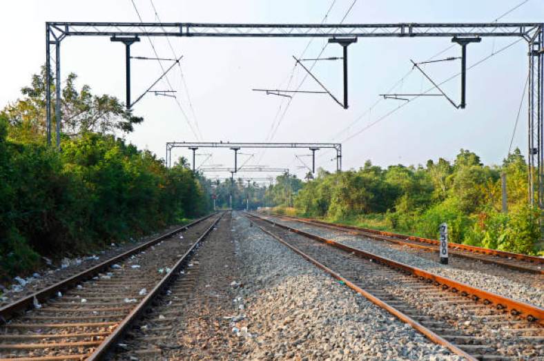 South Western Railway exceeds electrification goal for 2021-22