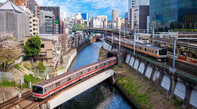 Metros and Railways : Rising up to the challenges of rapid urbanism