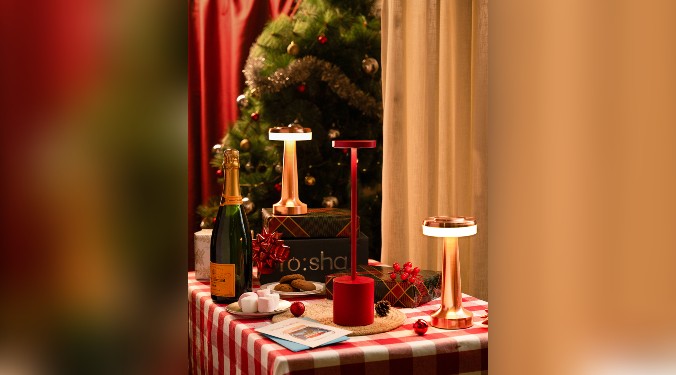 Rosha lamps illuminates the Christmas season