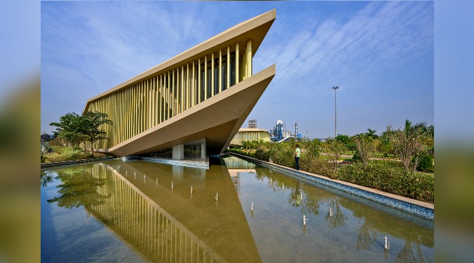 Sanjay Puri Architects' winning project, "THE COURTYARD CCR LAB,"