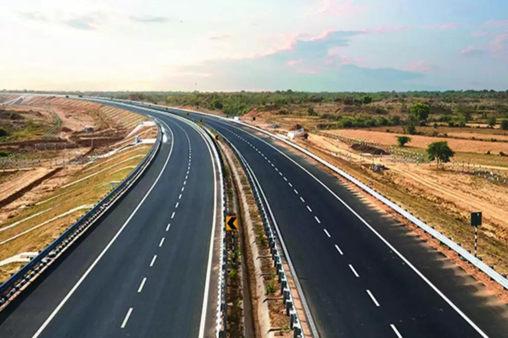 Nitin Gadkari plans new road projects across India