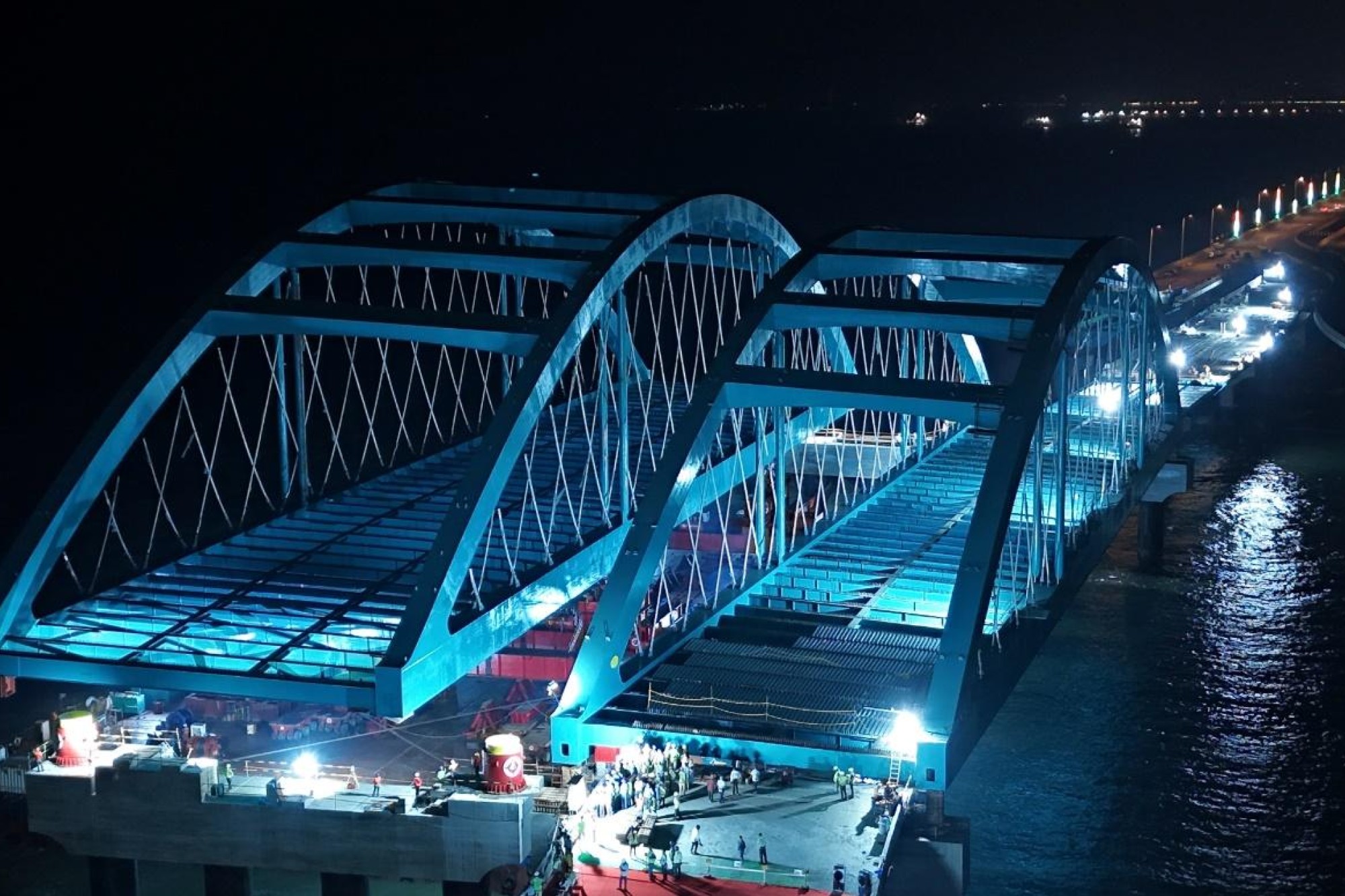 Arch bridge installed in Mumbai coastal road project