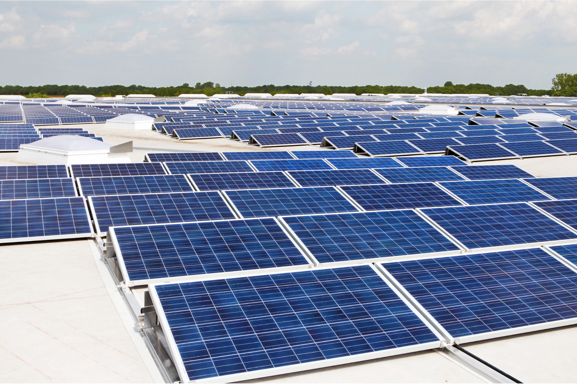 Waaree Energies acquires 280 MW solar modules for Mahindra Susten