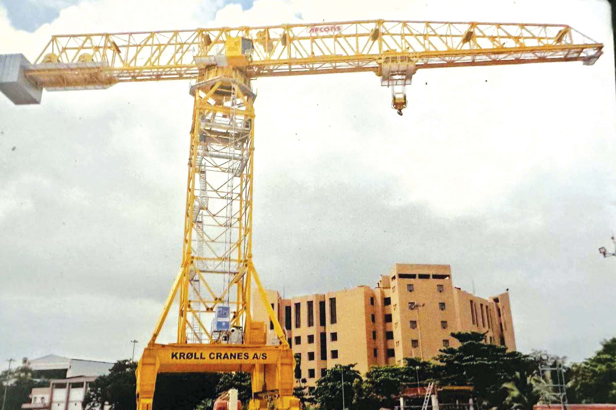 Ambat Iconcranes is bridging global excellence with local expertise in lifting