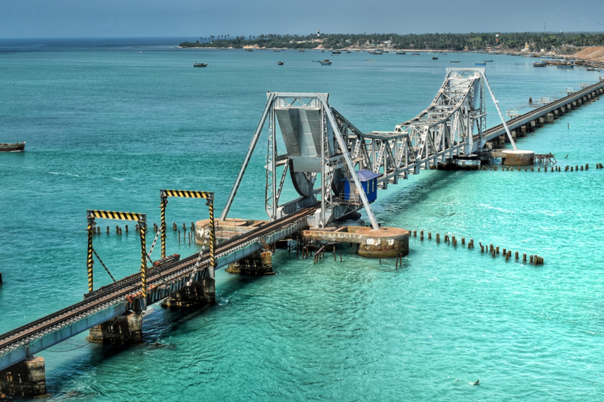 Pamban Bridge promotes connectivity with modern lift design