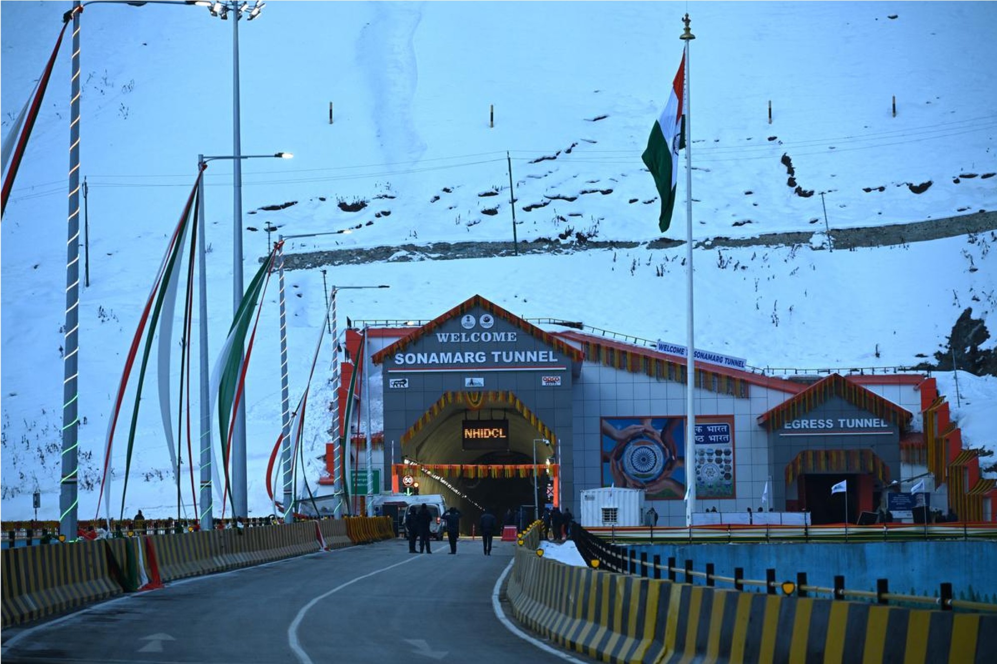 PM Modi dedicates Sonamarg Tunnel to the nation